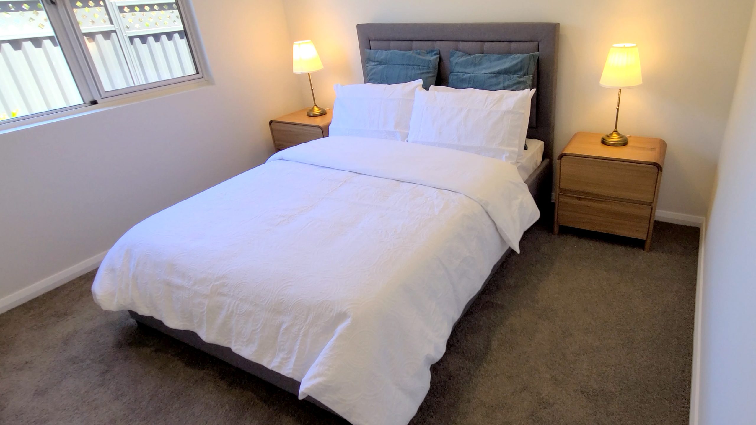 Gingin Eco Lifestyle Village - The Honeyeater